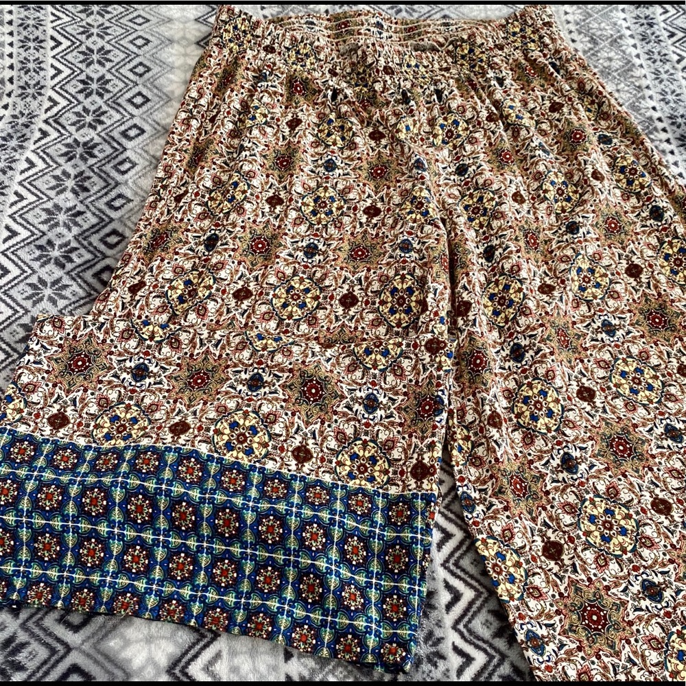 *SOLD* A large pair of fun, colorful palazzos